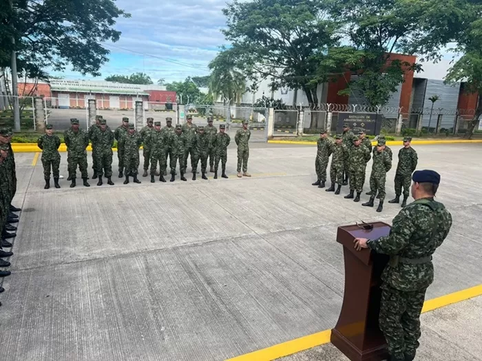 Alumnos de la Escuela de Artillería visitaron la Brigada de Apoyo Logístico N.º 2