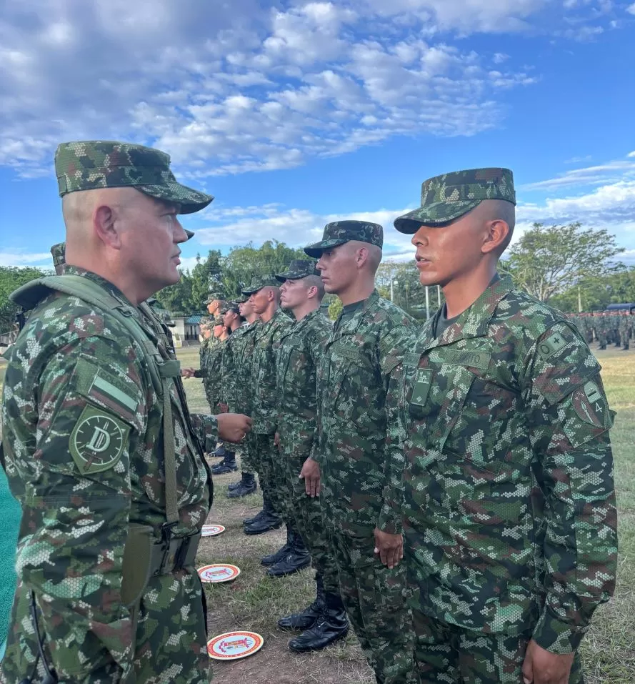 Alumnos de la Escuela Militar de Suboficiales ascienden al grado de Dragoneantes