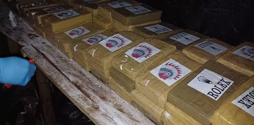 Ejército Nacional incautó en Nariño una tonelada de cocaína con marquillas 'Piel Roja' y 'Rolex'; pertenecería al GAO-r Comandos de Frontera