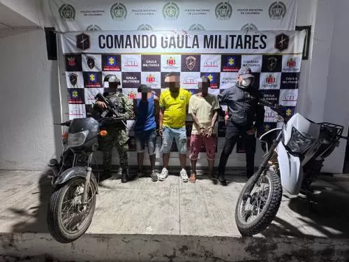 Capturados tres presuntos integrantes de las Autodefensas Conquistadoras de la Sierra Nevada que pretendían extorsionar a un soldado y su familia en Zona Bananera, Magdalena