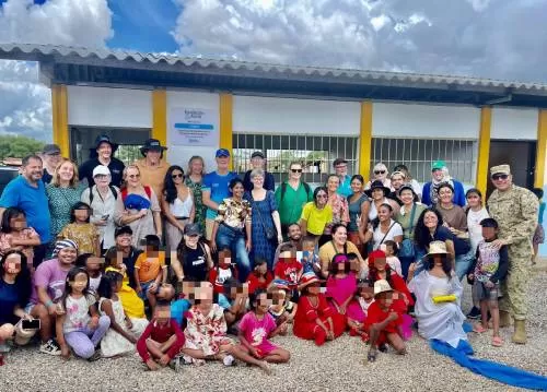 La Fundación Ancla y el Ejército Nacional entregaron espacios educativos a comunidad indígena wayúu en Uribia, La Guajira