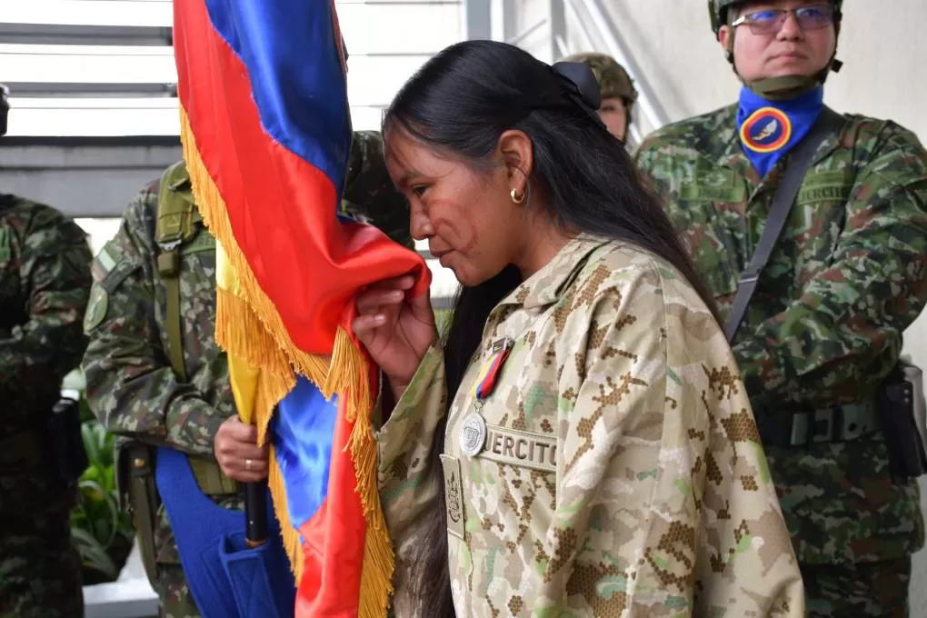 Doble hito histórico en el Ejército Nacional: soldado indígena y la mejor militar de su batallón