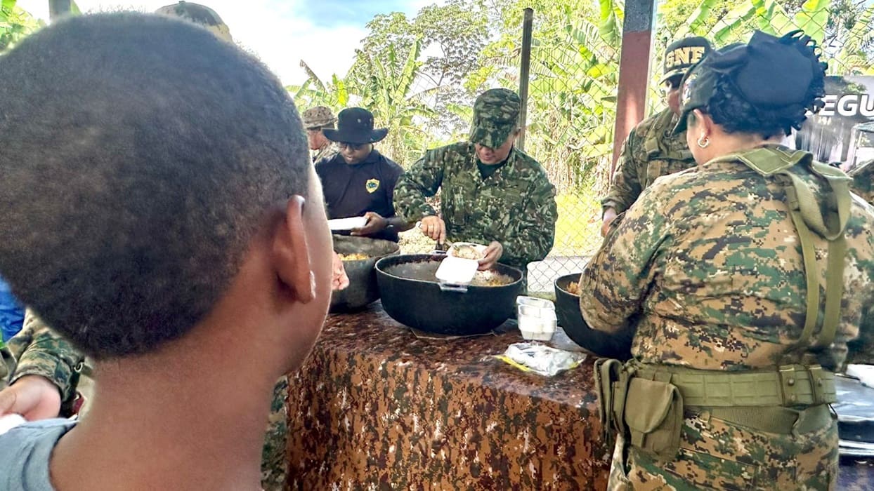 Colombia and Panama join forces for a Binational Humanitarian Assistance Mission in Necoclí, Antioquia