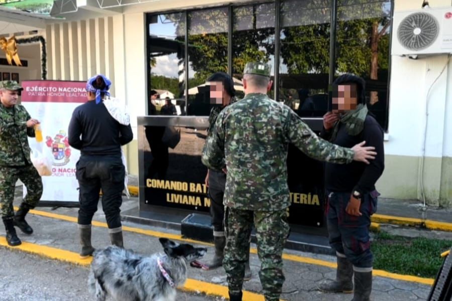 Ejército Nacional recupera a un menor de edad y logra el sometimiento a la justicia de dos integrantes de la estructura residual Jorge Suárez Briceño