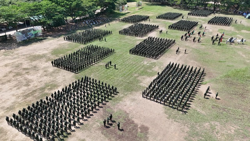 2,882 new professional soldiers from the National Army will strengthen security throughout the country