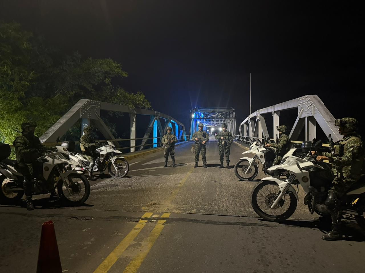 Ejército Nacional fortalece el control y la seguridad en el puente internacional José Antonio Páez