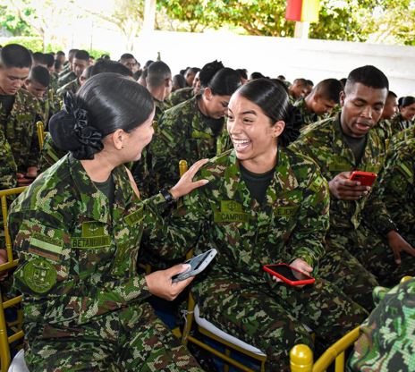 604 alumnos de la Escuela de Suboficiales del Ejército Nacional recibieron su primera destinación