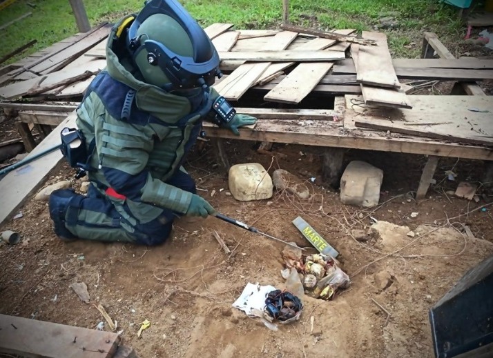 Ejército Nacional desmanteló depósito ilegal que contenía 17 artefactos explosivos que representaban grave riesgo para la población en Florencia, Caquetá