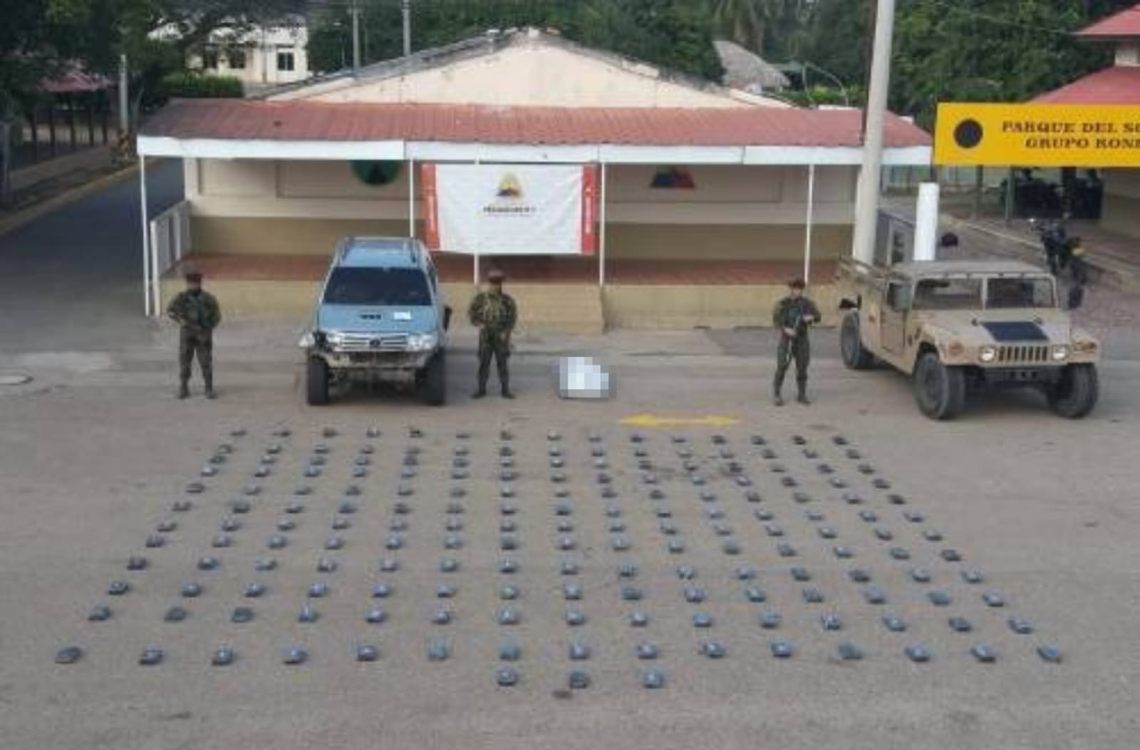 Tropas del Ejército Nacional incautaron 183 kilos de clorhidrato de cocaina en La Guajira