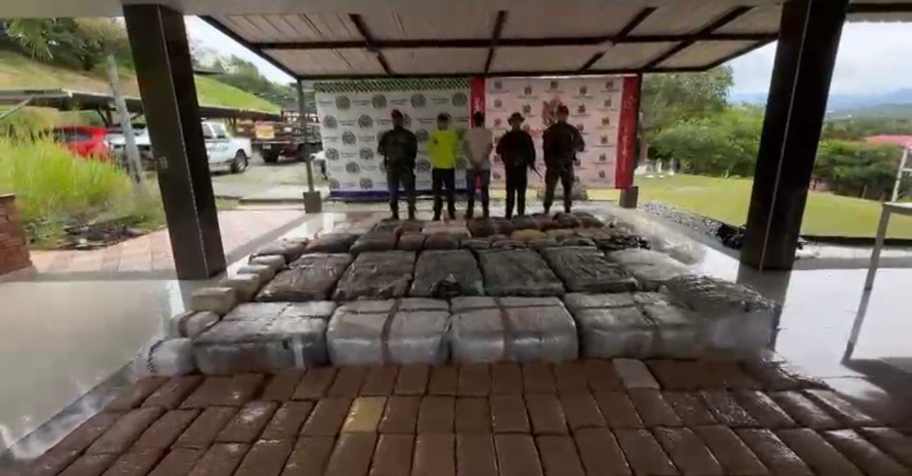 Ejército Nacional incautó cerca de una tonelada de marihuana tipo creepy en Puerto Tejada, Cauca