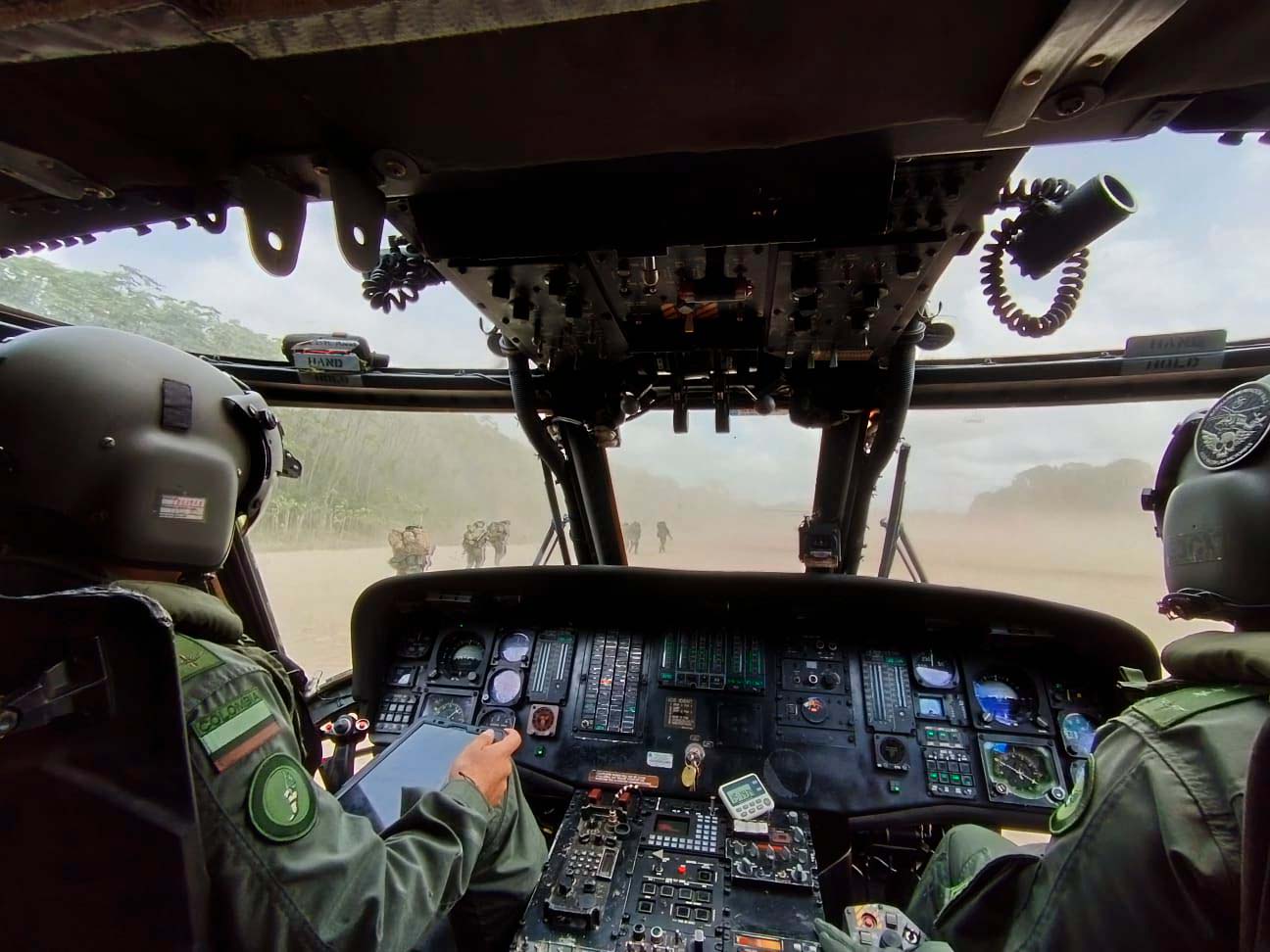 Hombres de la Cuarta División del Ejército Nacional fortalecen la seguridad en el suroriente del país