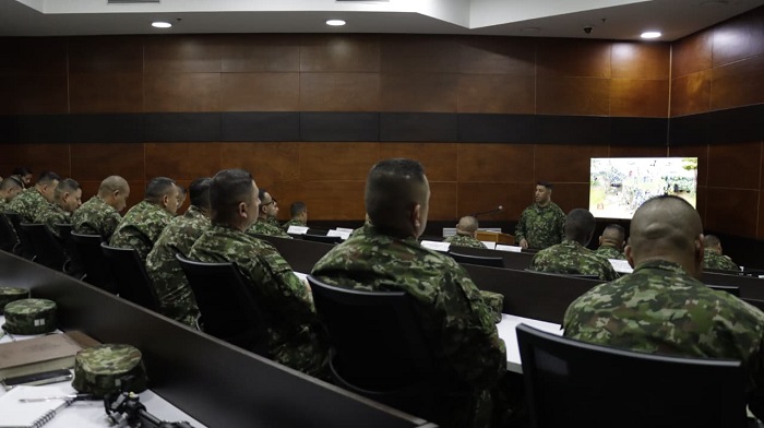 Comprehensive Action Commanders present Army strategy to strengthen state presence in regions