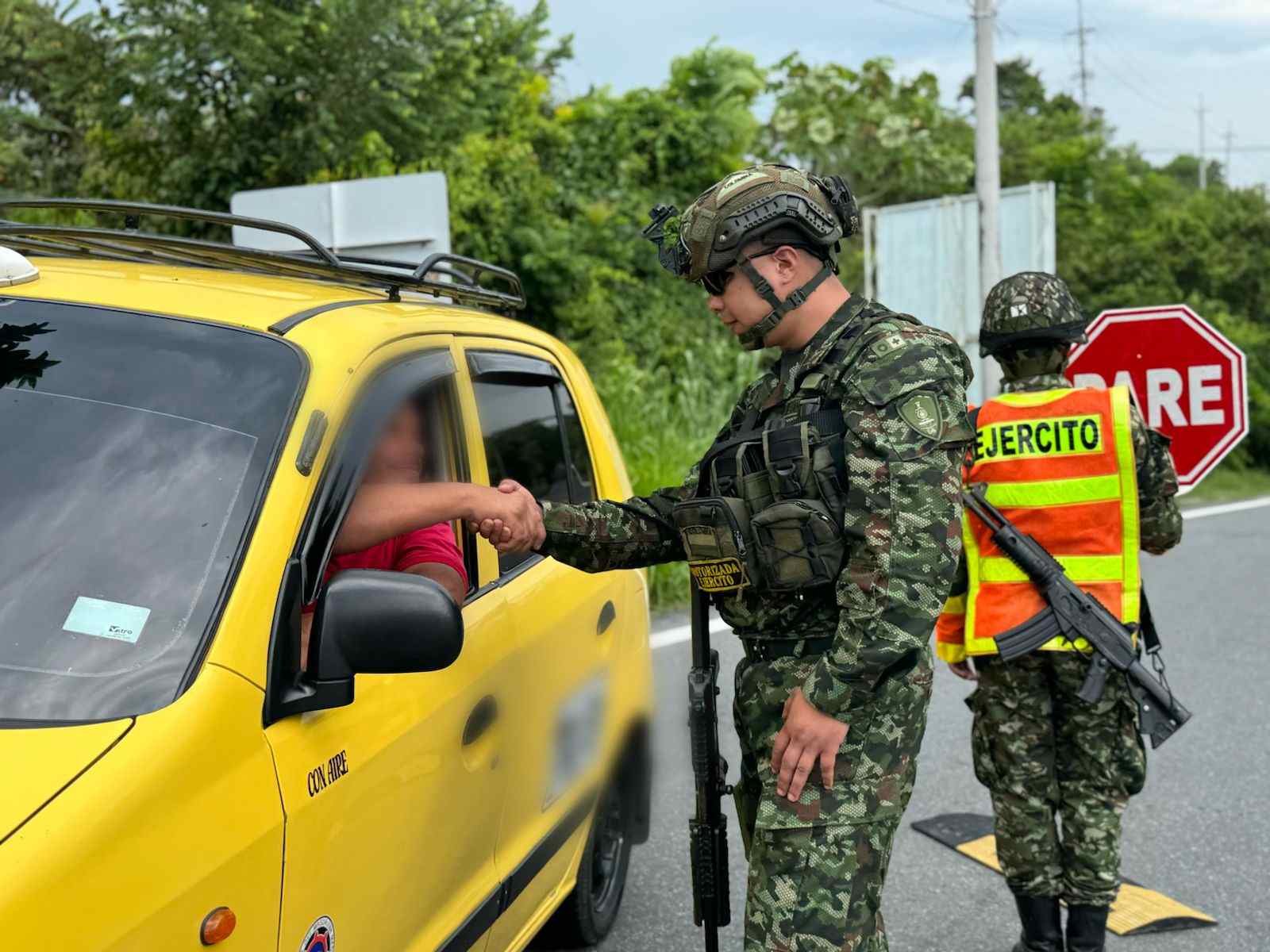 En Semana Santa el Ejército Nacional reforzará la seguridad vial en el Nordeste antioqueño y el Magdalena Medio