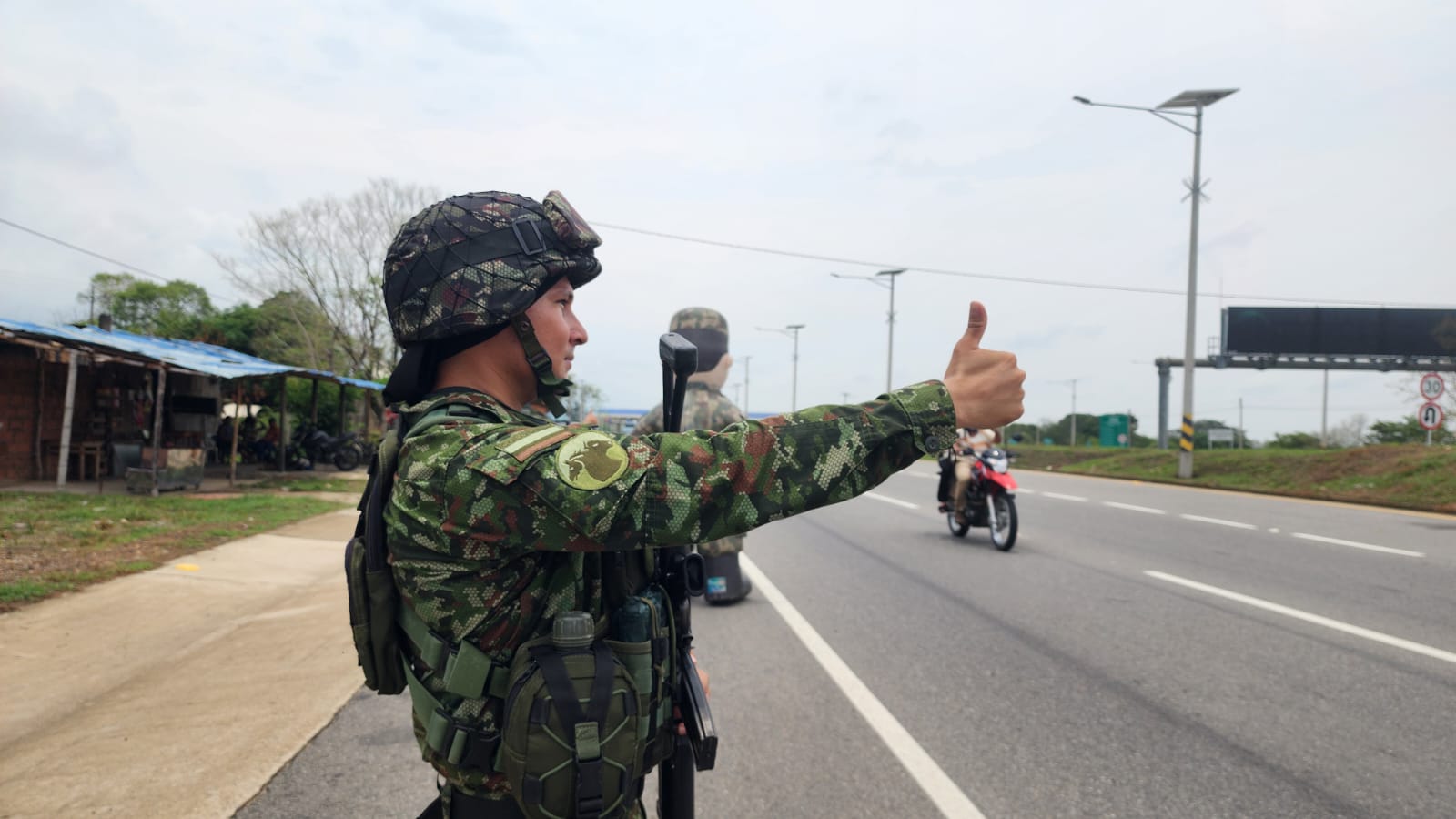 Ejército Nacional fortalece seguridad vial durante el Plan Retorno de Semana Santa en Casanare