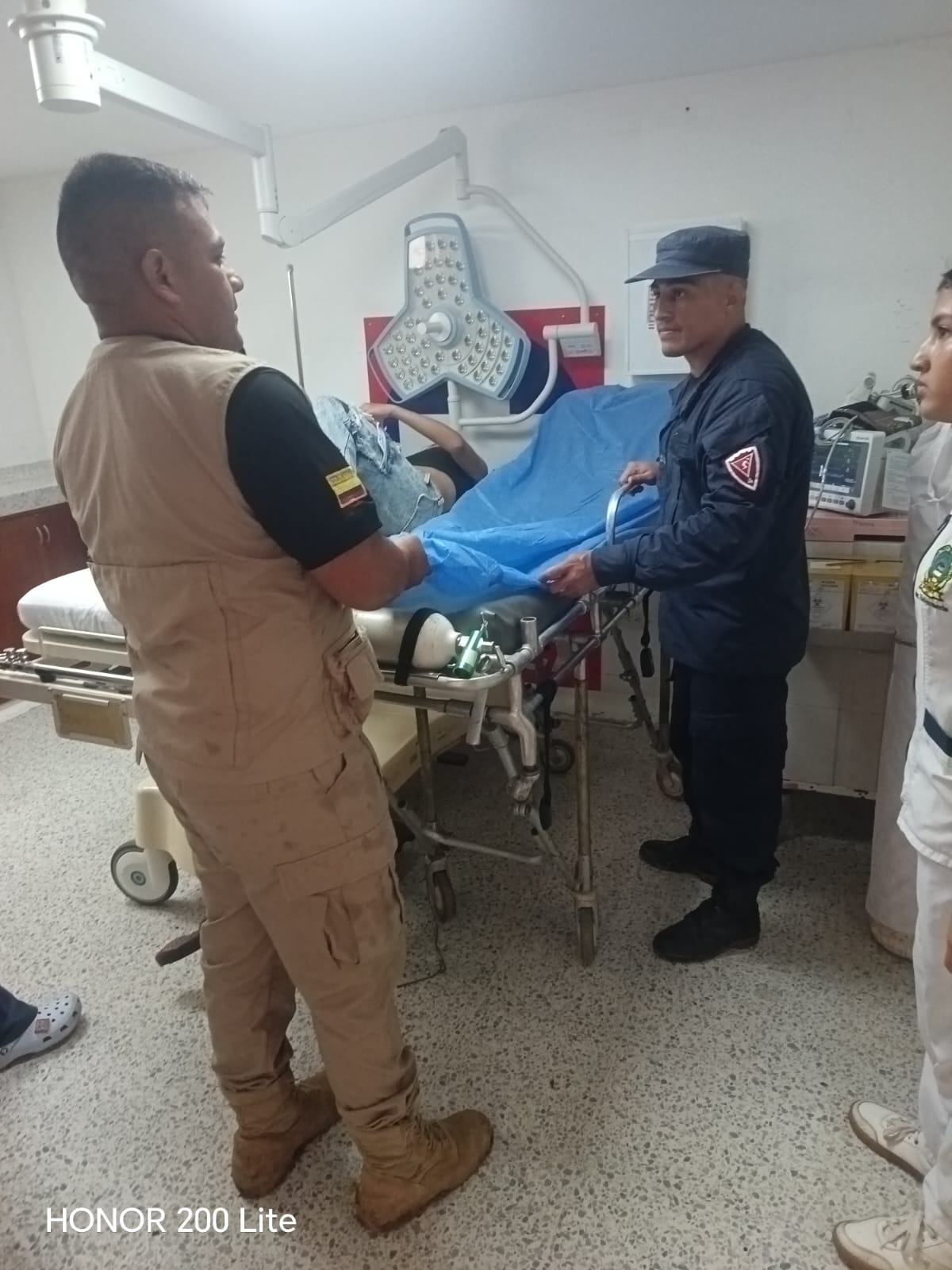 Desminadores del Ejército evacúan a menor mordida por serpiente en zona rural de Meta