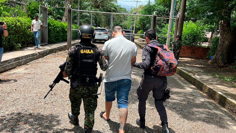Ejército Nacional logra la captura de alias Fabián, quien sería responsable de coordinar el suministro y adecuación de drones para efectuar atentados terroristas en el departamento de Arauca