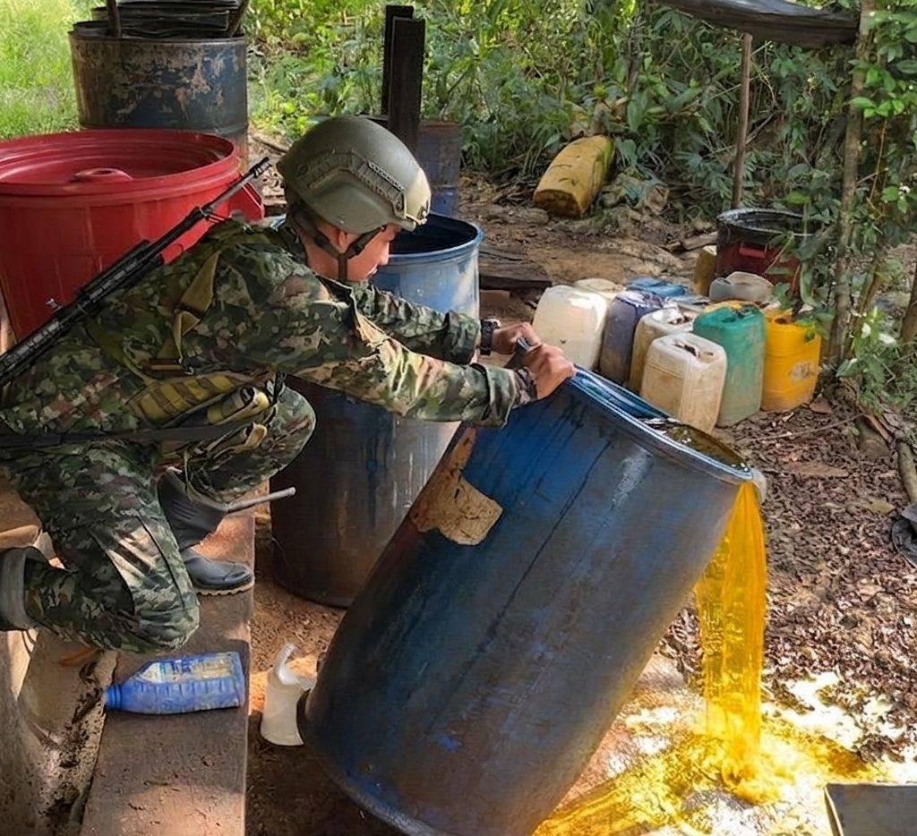 Ejército Nacional ubicó seis laboratorios para el procesamiento de pasta base de coca en zona rural de Tierralta, Córdoba