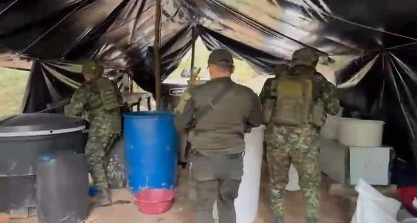 El Ejército Nacional halló 480 kilos de clorhidrato de cocaína en un laboratorio del GAO ELN, en Norte de Santander