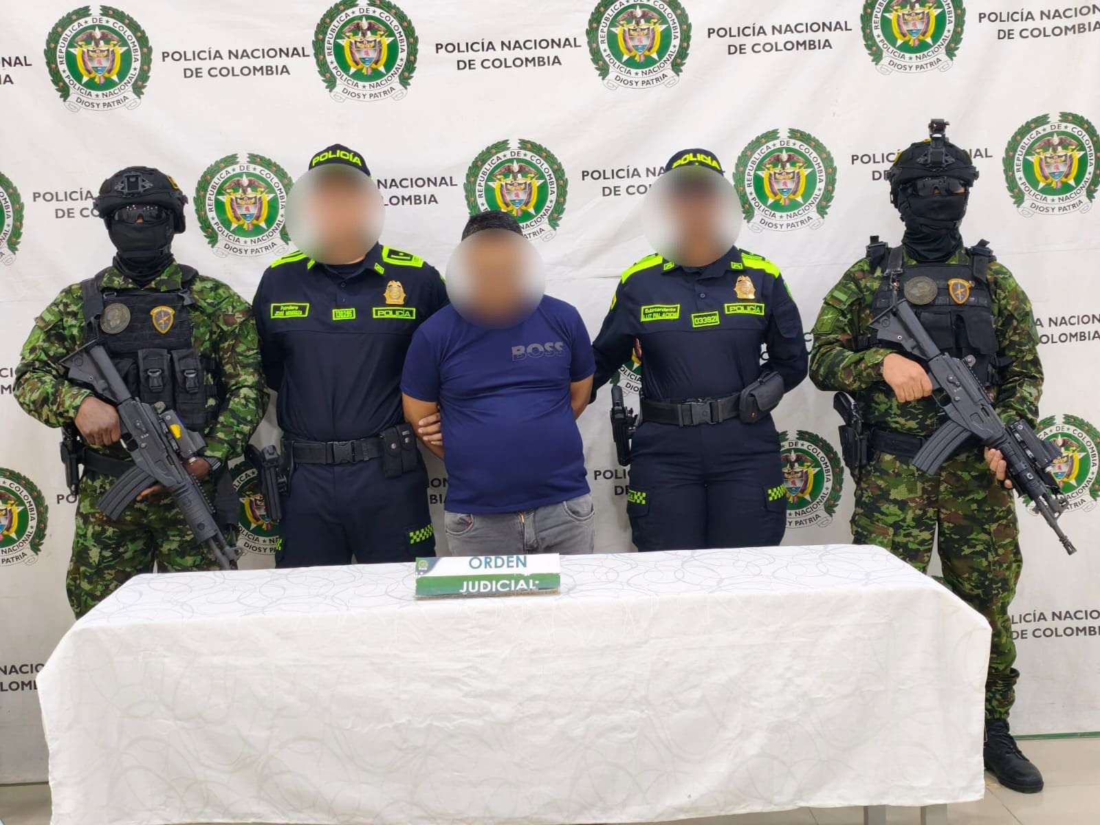 Capturado en Montería, Córdoba, alias Chicharrón o Naranjo, presunto cabecilla del Clan del Golfo, responsable de coordinar homicidios