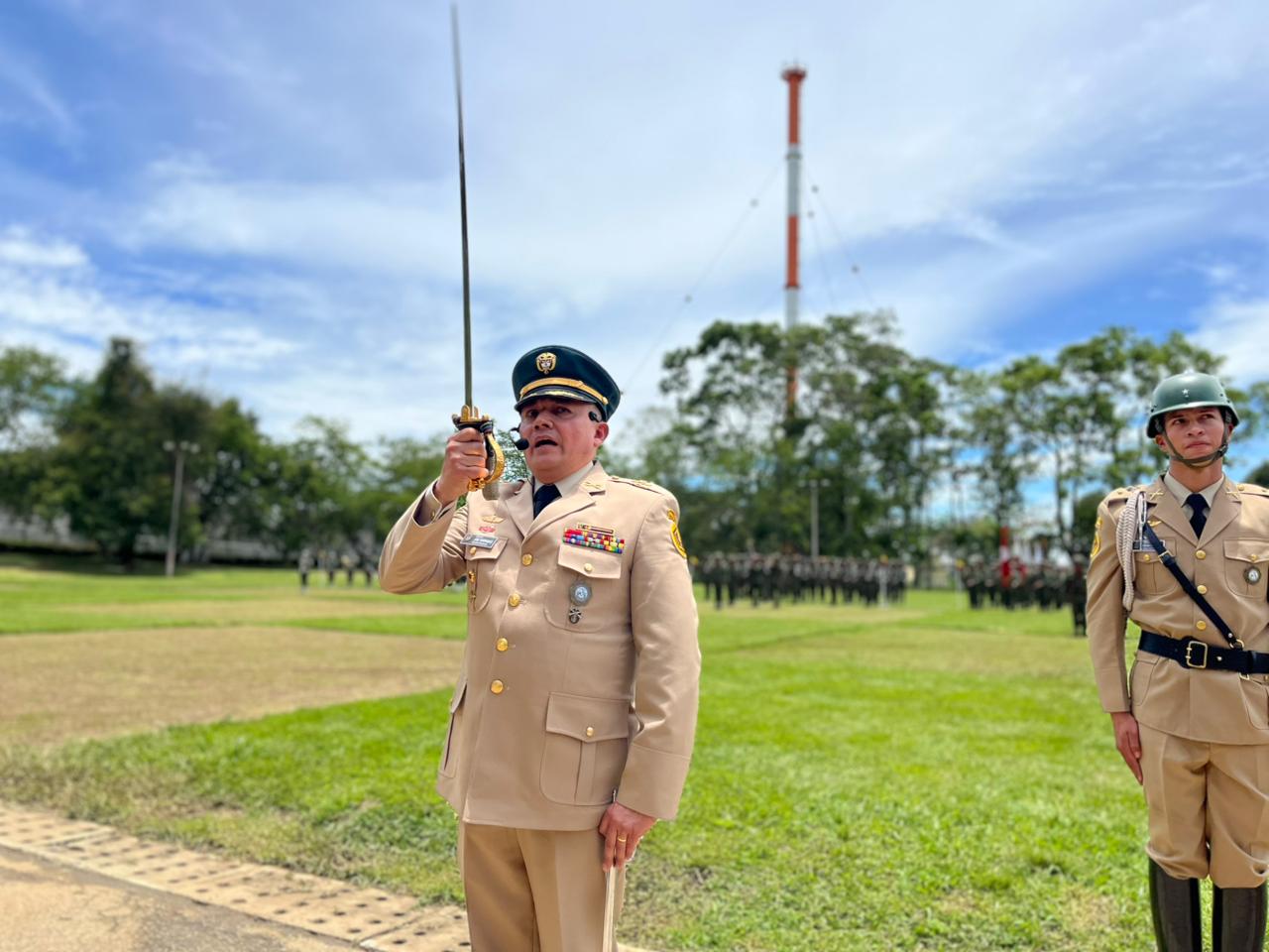 Un oficial de caballería es el nuevo comandante de la Quinta Brigada del Ejército Nacional