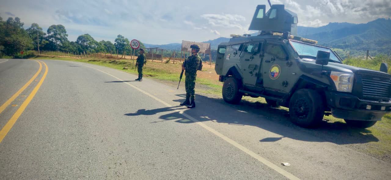 Ejército Nacional y Policía neutralizaron amenaza terrorista con más de media tonelada de explosivos en Piendamó, Cauca