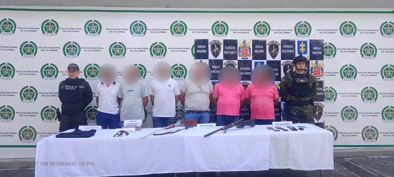 In Tolima, the National Army captured five alleged members of the finance and support networks for terrorism within the residual unit of the Darío Gutiérrez Front