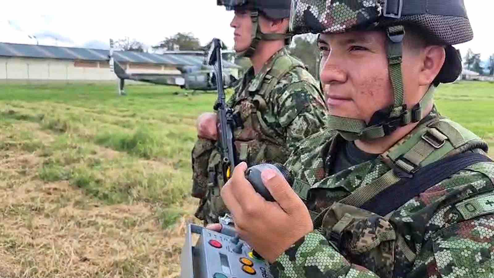 El himno nacional retumba en las montañas de El Plateado: Ejército Nacional rompe el silencio en el cañón del Micay
