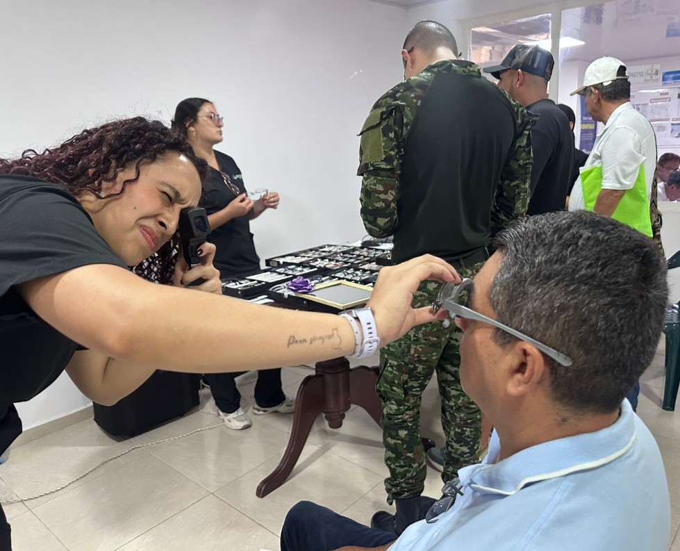 Sanidad Militar realizó brigada de salud en Santander