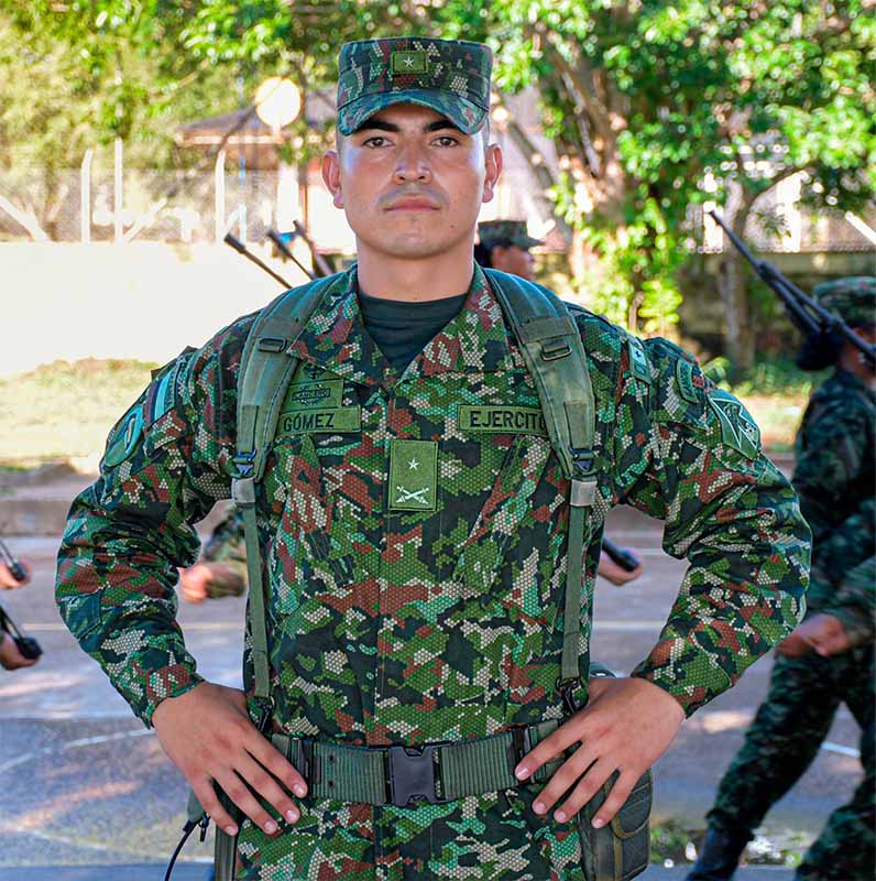 Héroes que se forman: liderazgo joven al servicio de Colombia