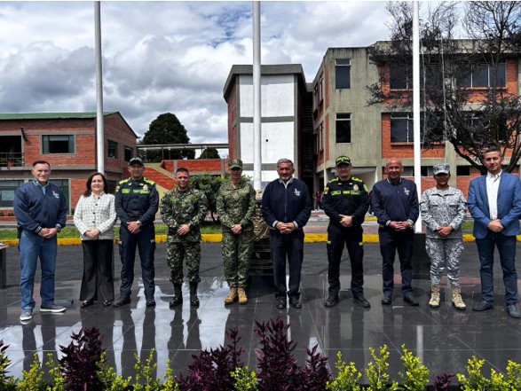Dirección de los Liceos del Ejército Nacional fortalece la cooperación educativa entre las Fuerzas Militares y la Policía Nacional