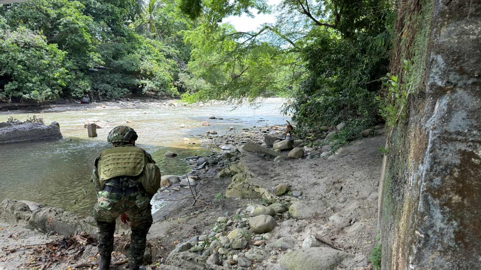 Ejército Nacional neutralizó acción terrorista con la destrucción de un artefacto explosivo improvisado en vía de San Alberto, Cesar