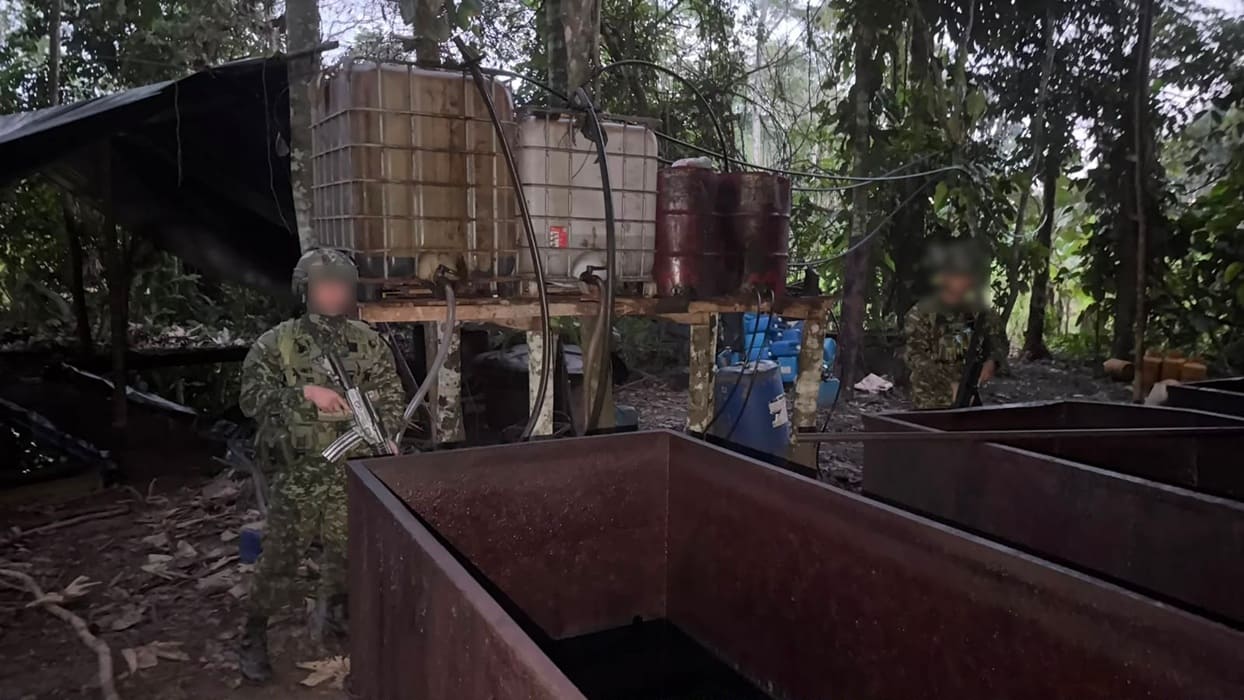 The National Army seizes more than 11 tons of potassium permanganate in Putumayo