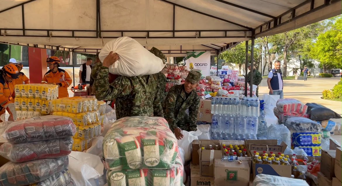 More than 10 tons of humanitarian aid were collected on the first day of the fundraising drive for earthquake victims